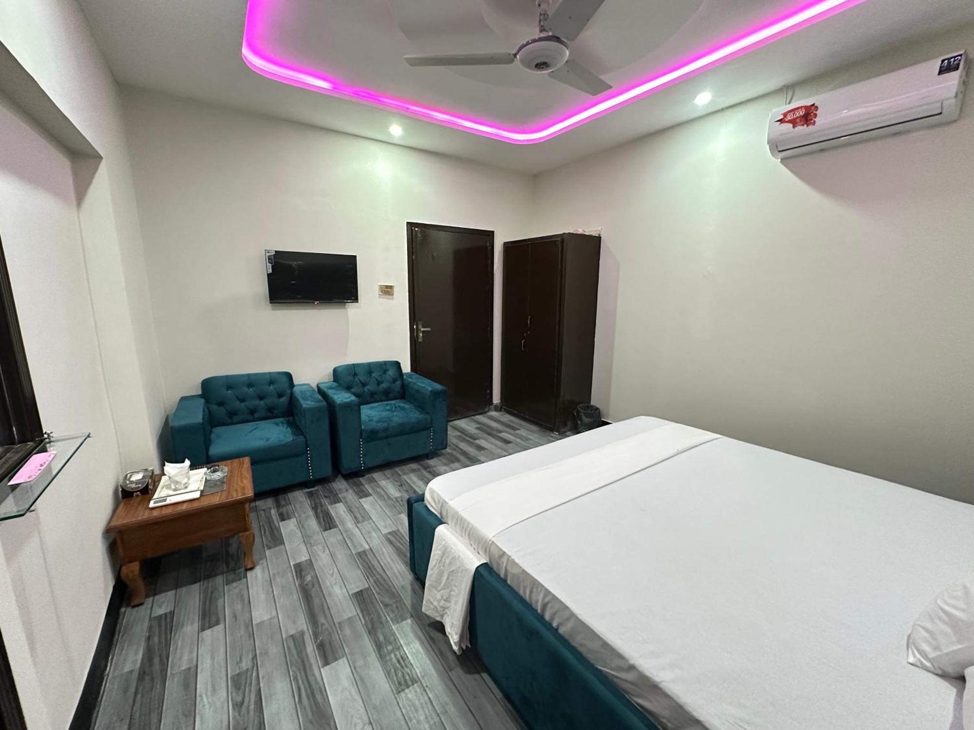 Decent Lodge Guest House İslamabad Dış mekan fotoğraf