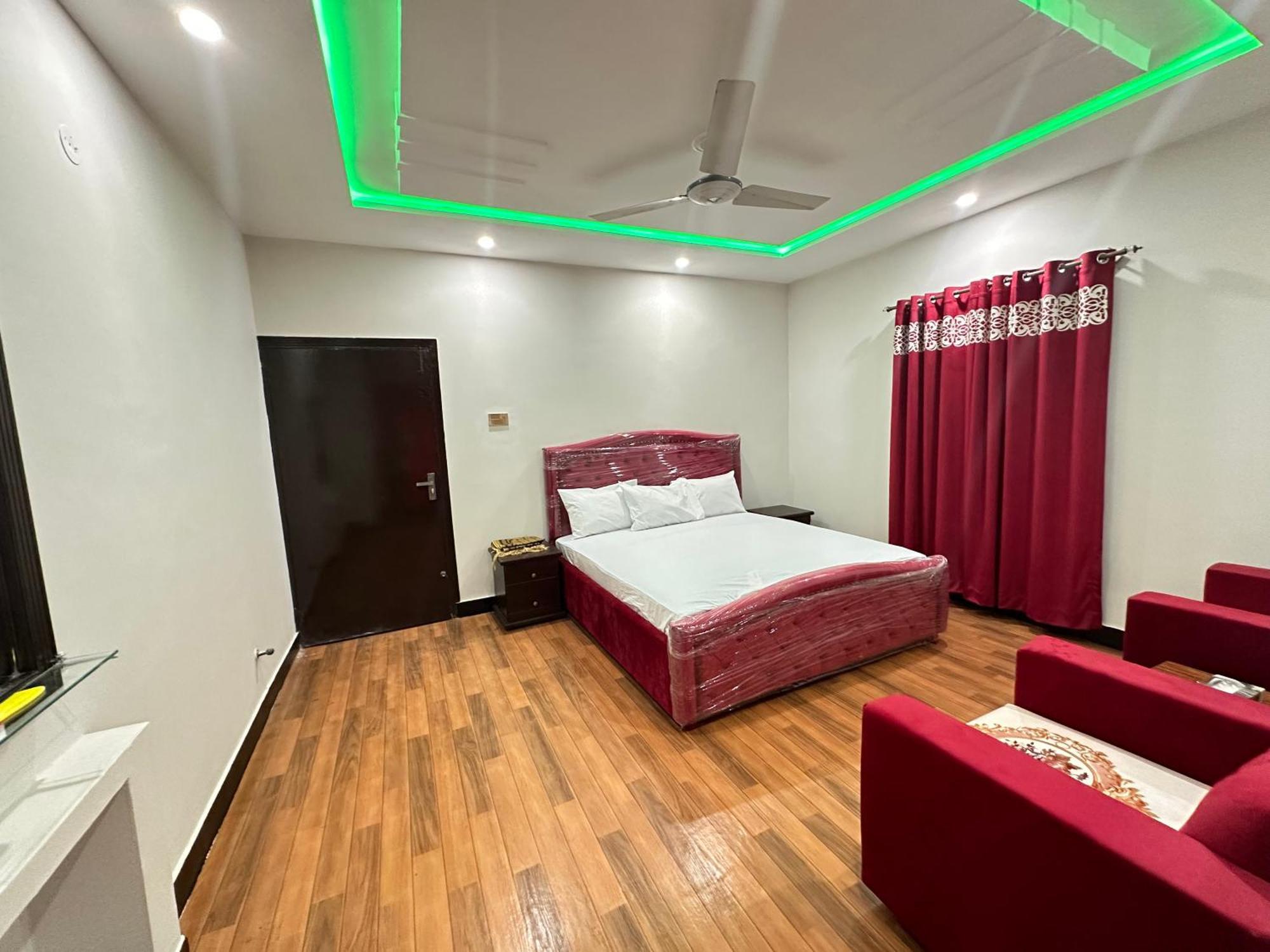 Decent Lodge Guest House İslamabad Dış mekan fotoğraf