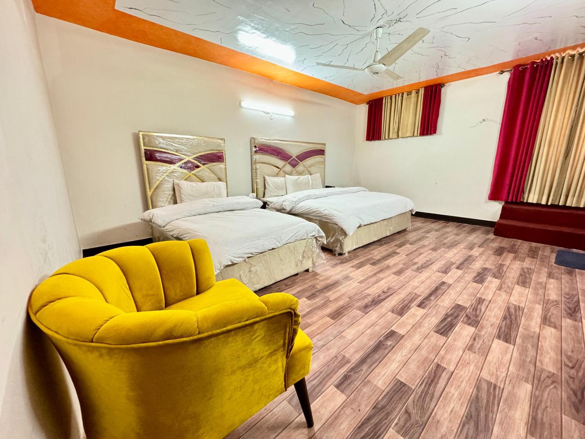 Decent Lodge Guest House İslamabad Dış mekan fotoğraf