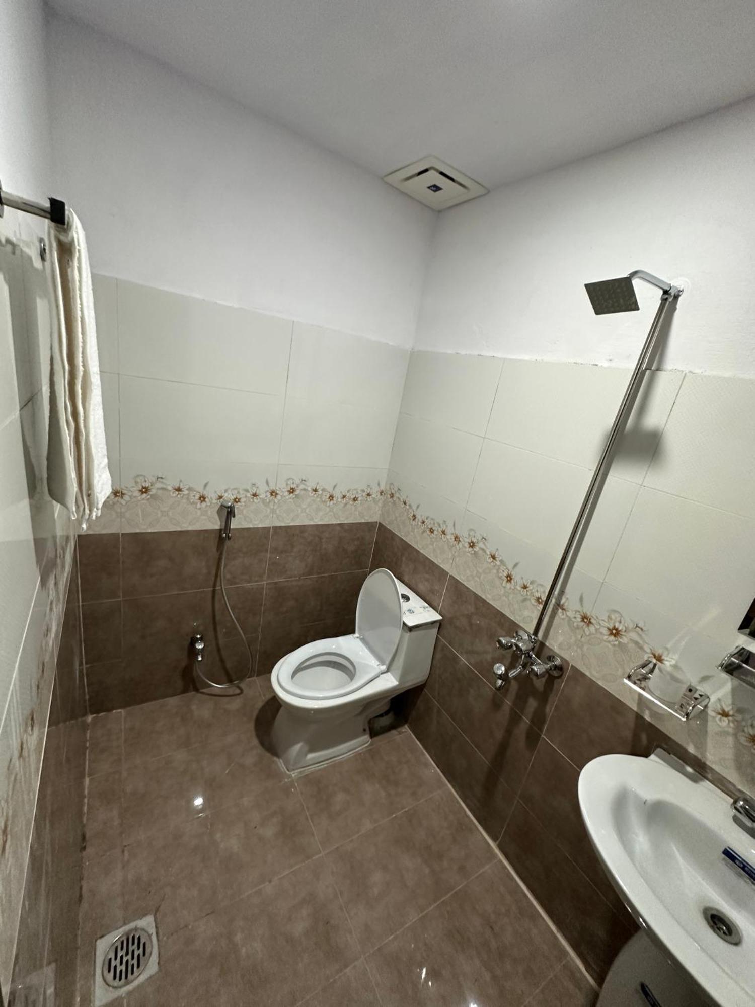 Decent Lodge Guest House İslamabad Dış mekan fotoğraf