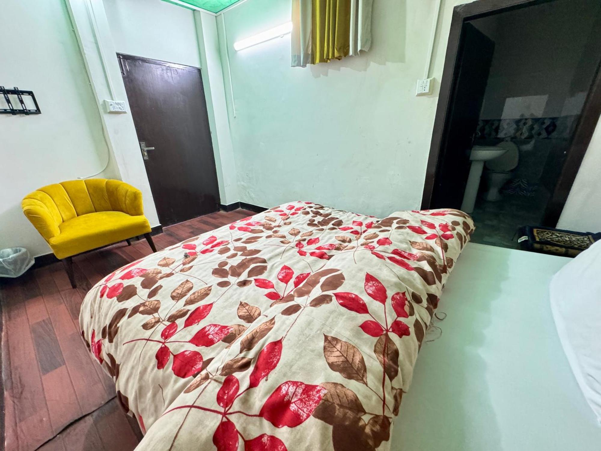 Decent Lodge Guest House İslamabad Dış mekan fotoğraf